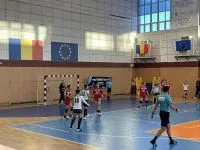 A 13-a înfrângere pe semicerc