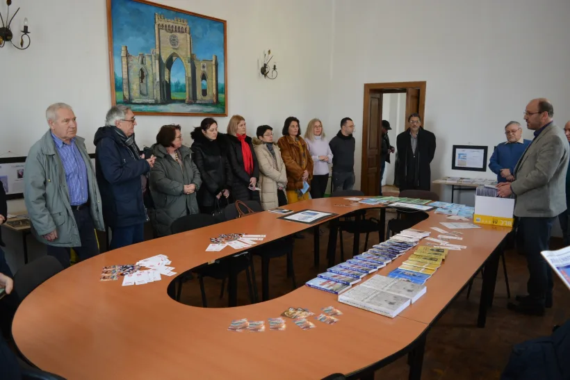 Salonul de Carte ”Libris” Tecuci și-a deschis porțile