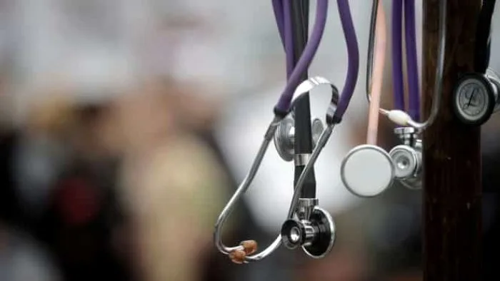 Coronavirus. Simularea examenului de admitere la Medicina 2020, online