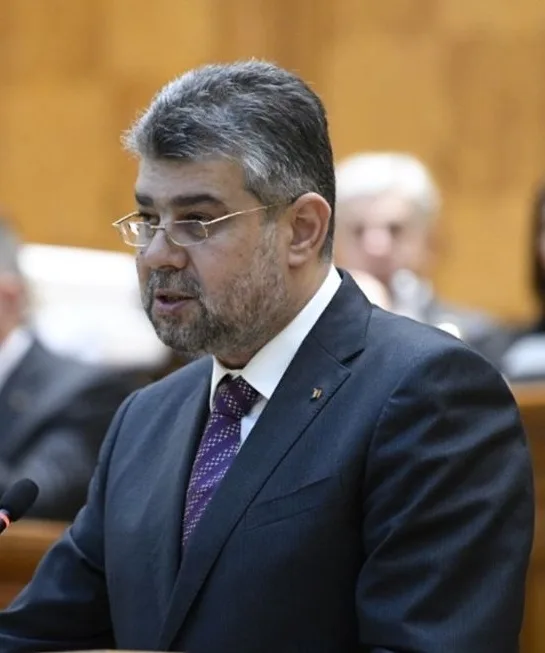 Românii luptă cu epidemia de coronavirus iar PNL face politică