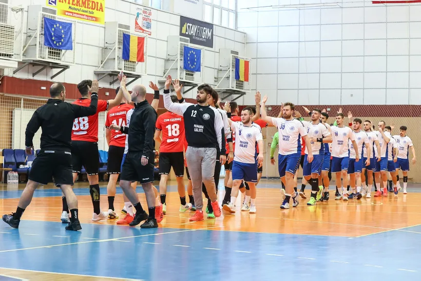 Victorie la final de an pentru handbaliştii de la CSU Galaţi