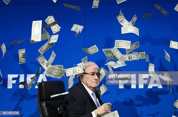 Sepp Blater, fostul preşedinte FIFA neagă acuzaţia de luare de mită pentru atribuirea Cupei Mondiale