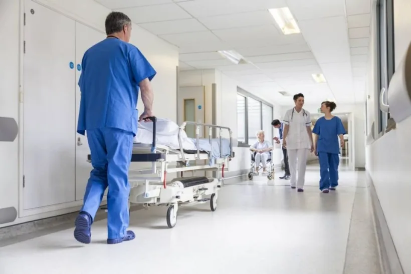 Senatorii au votat legea: Pensie de urmaș pentru copiii cadrelor medicale decedate din cauza coronavirus