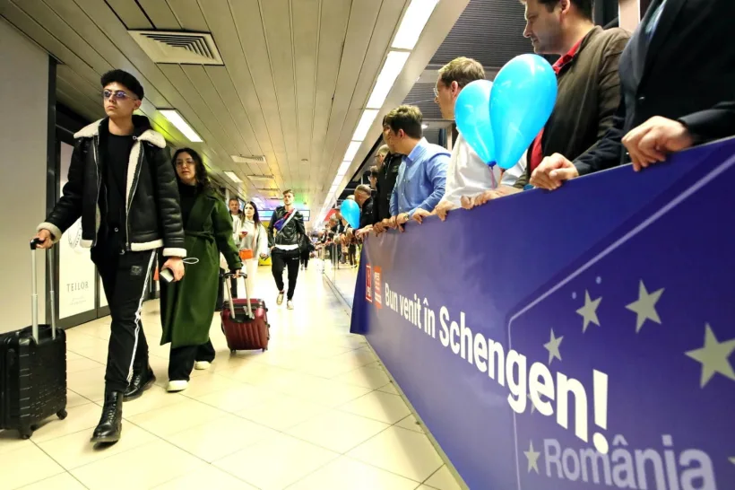 Premierul Ciolacu: România este în Spațiul Schengen cu frontierele aeriene și maritime, o reușită binemeritată de țara noastră!