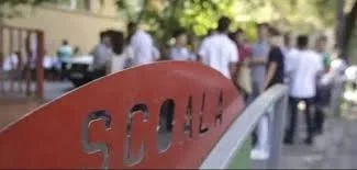 Modificări la bursele elevilor - va fi introdusă bursa de reziliență
