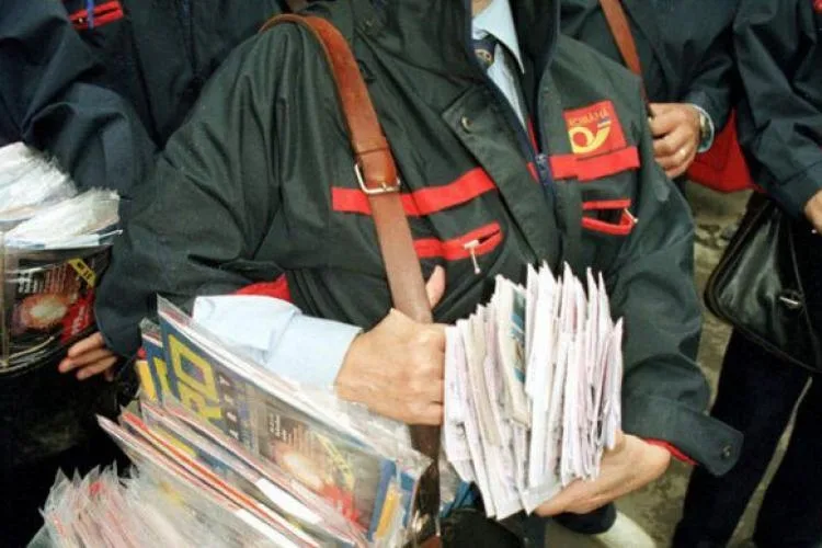 Ministerul Muncii: Banii pentru plata pensiilor au fost viraţi integral către Poşta Română