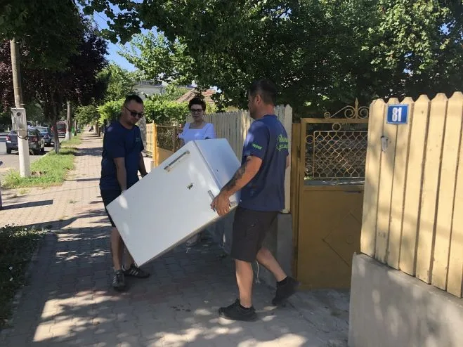 Românii nostalgici au ocazia să scape gratuit de deșeurile electrice și electronice
