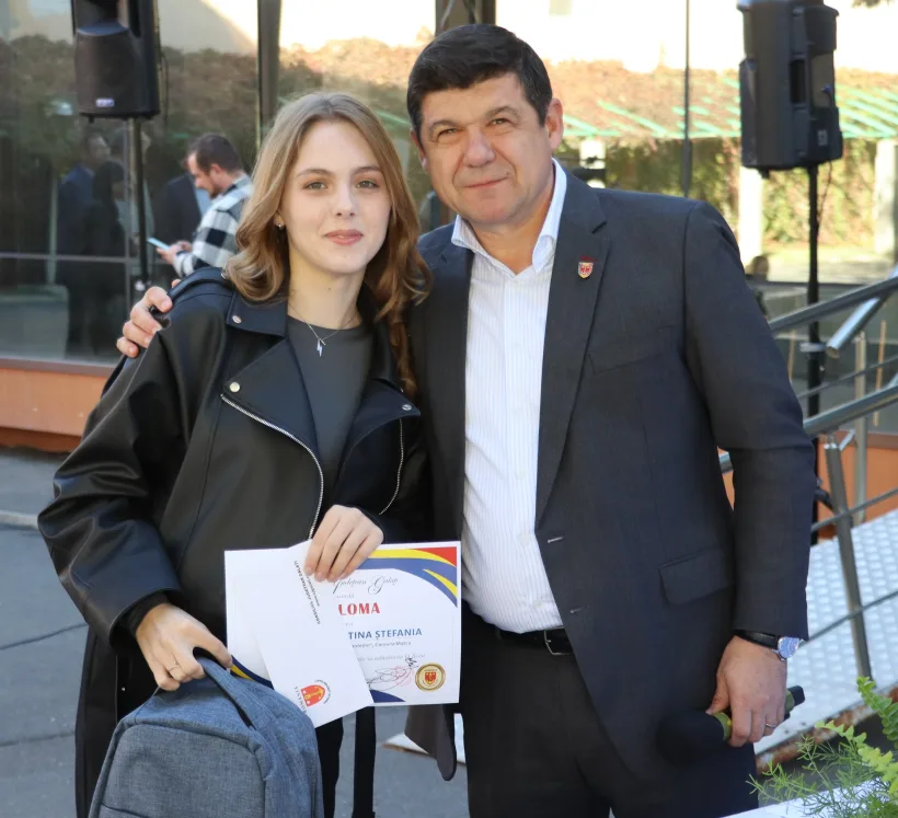 89 de elevi din mediul rural, premiați de Consiliul Județean Galați pentru rezultate deosebite la admiterea la liceu