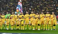 Victorie la „masa verde” pentru tricolorii lui Mircea Lucescu. FRF amendată cu o sumă uriașă pentru comportamentul suporterilor