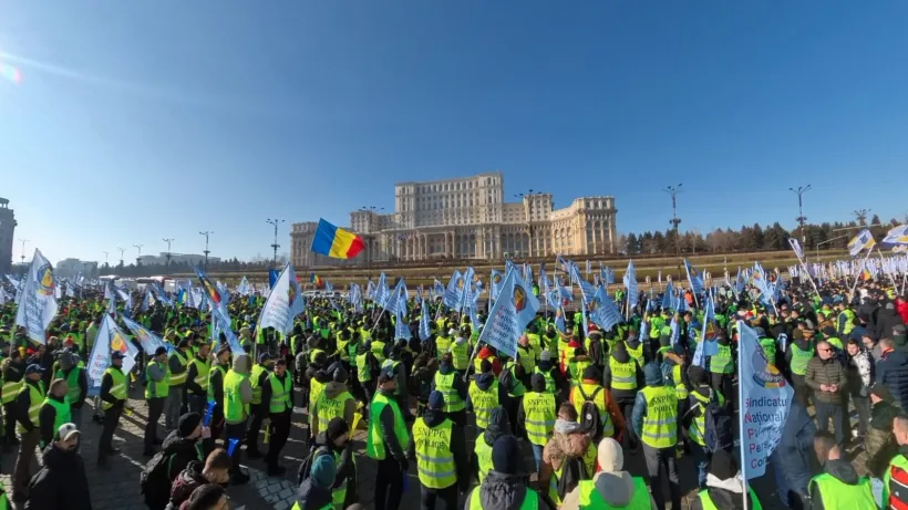 15.000 de polițiști, în stradă din cauza Ordonanţei „Trenuleţ”