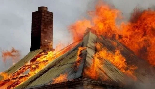 Tragedie în Galați: O femeie a fost găsită carbonizată