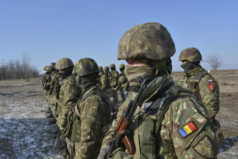 Personalul militar va beneficia și în 2025 de plata orelor suplimentare