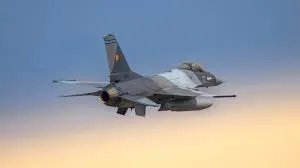 MApN: Posibile fragmente de drone în Galaţi. Autorităţile vor face cercetări în teren