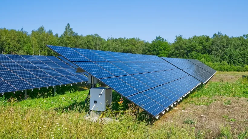 Comuna gălățeană Schela va avea parc fotovoltaic finanțat de Ministerul Energiei