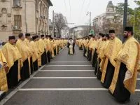 „Pelerinajul Luminii” la Galați: Mii de credincioși au participat la procesiunea „Călători pe cărările sfinților”