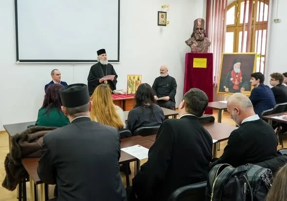 Simpozion studenţesc dedicat Sfinţilor Trei Ierarhi, la Galaţi