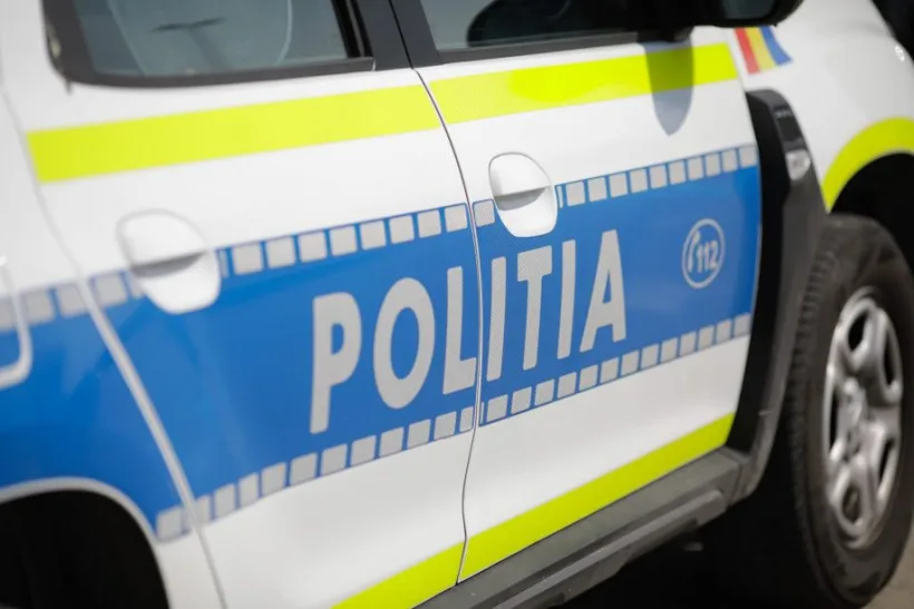 Scene ca în filme la Galați: un tânăr a abandonat mașina și a fugit de polițiști în miez de noapte