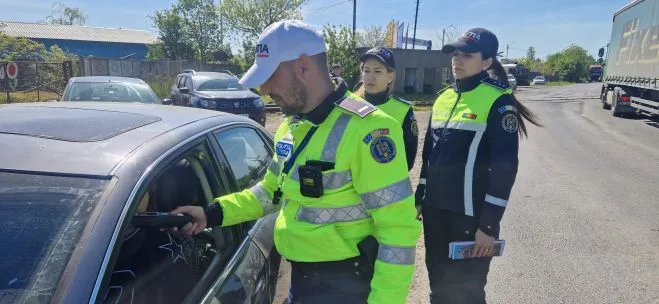 Acțiune amplă a polițiștilor în Galați: șoferi sancționați la trecerile la nivel cu calea ferată