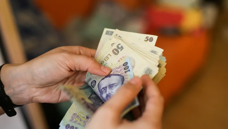 Guvernul schimbă regulile pentru bugetari: muncă până la 70 de ani, dar cu condiții stricte