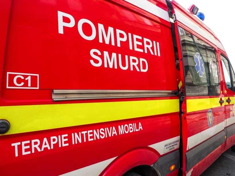 Un adolescent de 17 ani a provocat un accident pe DN24, la Tecuci, după ce a furat o mașină
