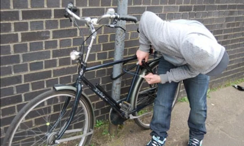 Atenție, se fură biciclete în orașul Galați! Doi bărbați au fost reținuți de polițiști  