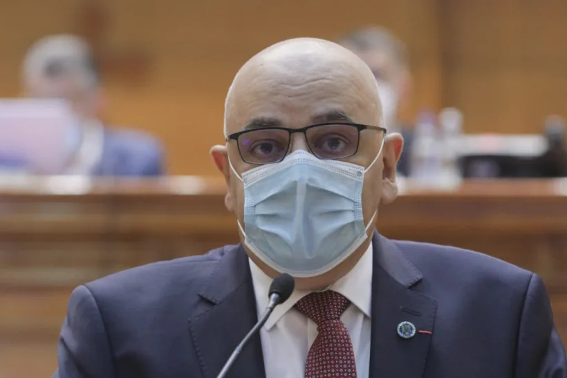 Raed Arafat, mesaj de liniștire a celor care cred în conspirații: Termometrul digital nu înregistrează date personale, nu implantează cipuri