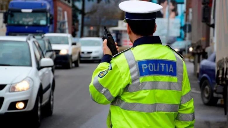 Copil de 8 ani accidentat, după ce a traversat prin loc nepermis și fără să se asigure