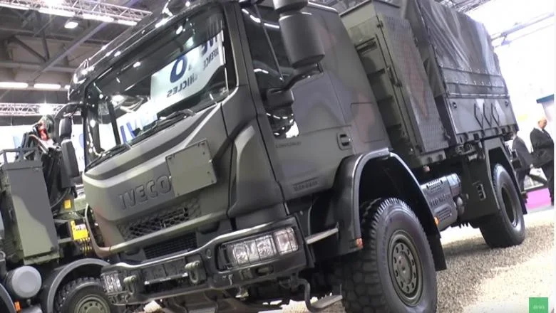 Armata își cumpără camioane noi