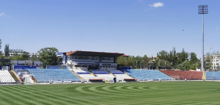 Nume noi la Oţelul: Tribuna „Victor Puiu Vasilache ”şi sala de conferinţe „Dunărea Bătrână”