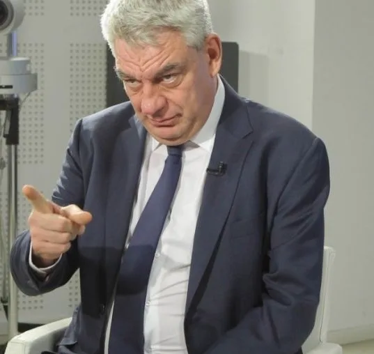 Executivul a "manelizat" economia
