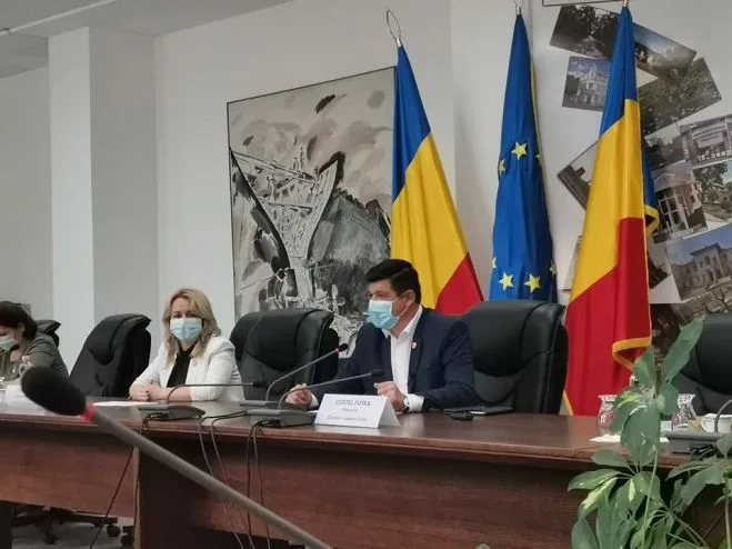 Galerie foto/Drumul Județean 251, la final. Șoseaua a fost reabilitată cu bani de la Uniunea Europeană
