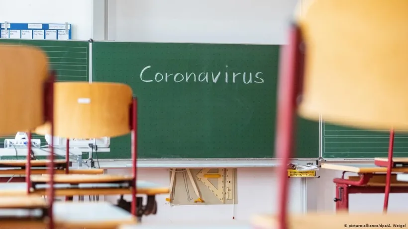 Coronavirus la o școală din Galați. O femeie de serviciu a fost confirmată pozitiv