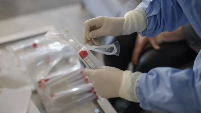 Peste 3000 de cazuri noi de infecții COVID-19 în România, în ultimele 24 de ore