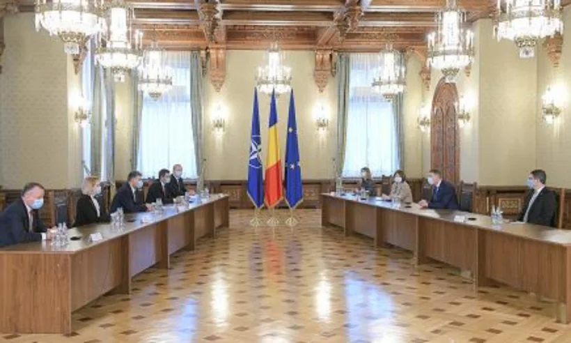 Preşedintele Klaus Iohannis a convocat pentru marţi consultări cu partidele în vederea desemnării unui premier
