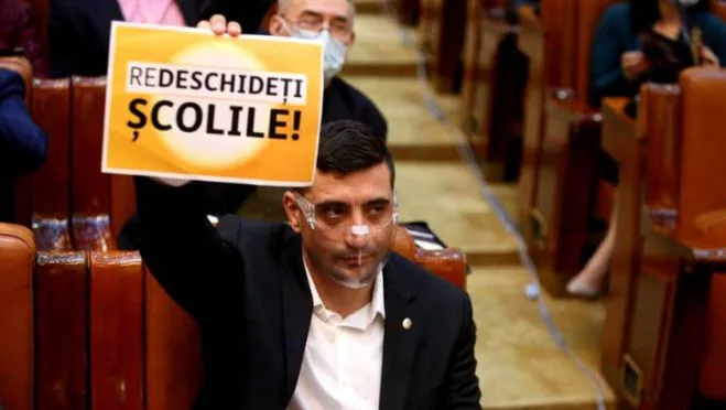 Sorin Cîmpeanu, după întâlnirea cu reprezentanții AUR: soluția școlilor de vară propusă de ei este una corectă