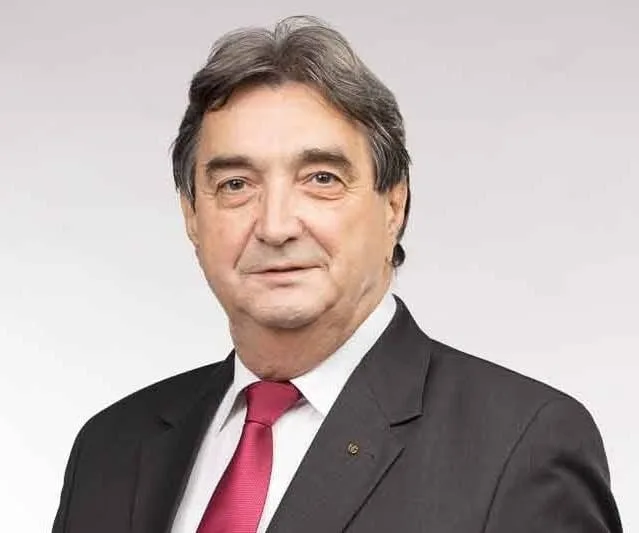 Deputatul Aurel Nechita:„Trebuie să redeschidem şcolile, să continuăm vaccinarea”