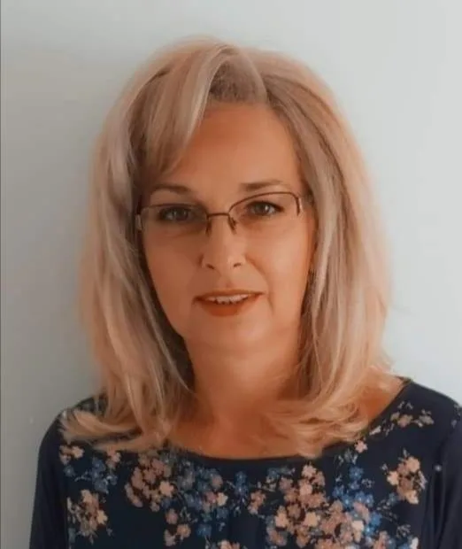 Senatorul Laura Georgescu:„Suntem într-o situaţie disperată. Falimentul educaţional la nivel naţional ar putea să îl preceadă pe cel economic”
