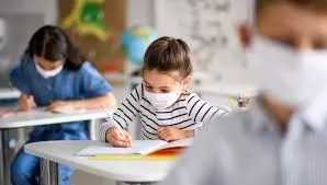 Voiculescu: Dacă un copil dintr-o clasă este depistat pozitiv, atunci toți copiii vor fi testați
