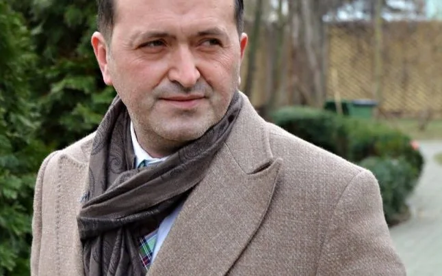 Deputatul PSD, Laurențiu Gîdei, discrminat într-o bancă din Galați