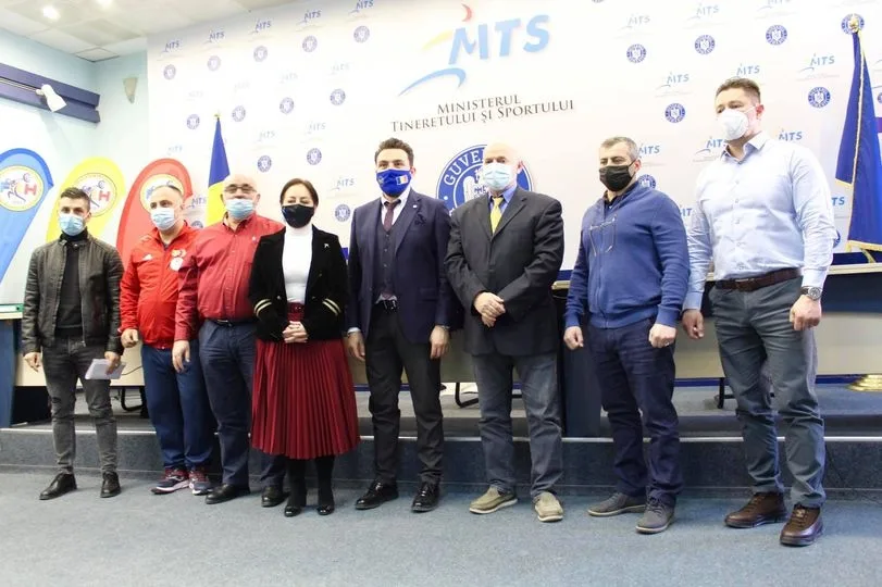 Doi gălăţeni cu putere de decizie la Federaţia Română de Haltere