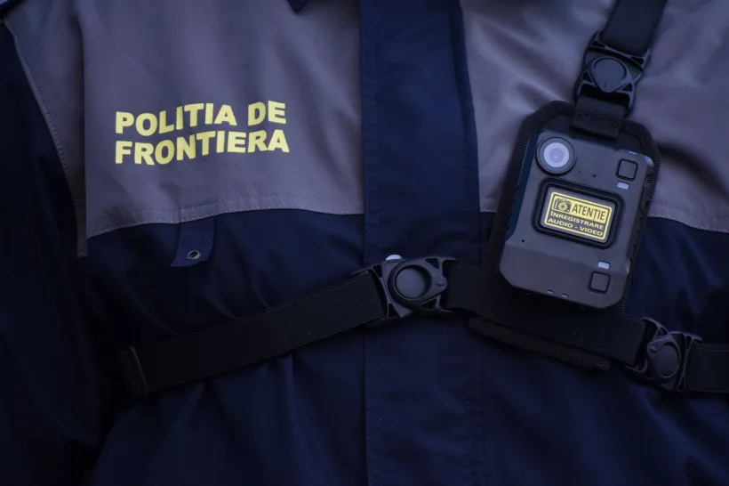O femeie a prezentat un certificat de căsătorie fals, la controlul de frontieră