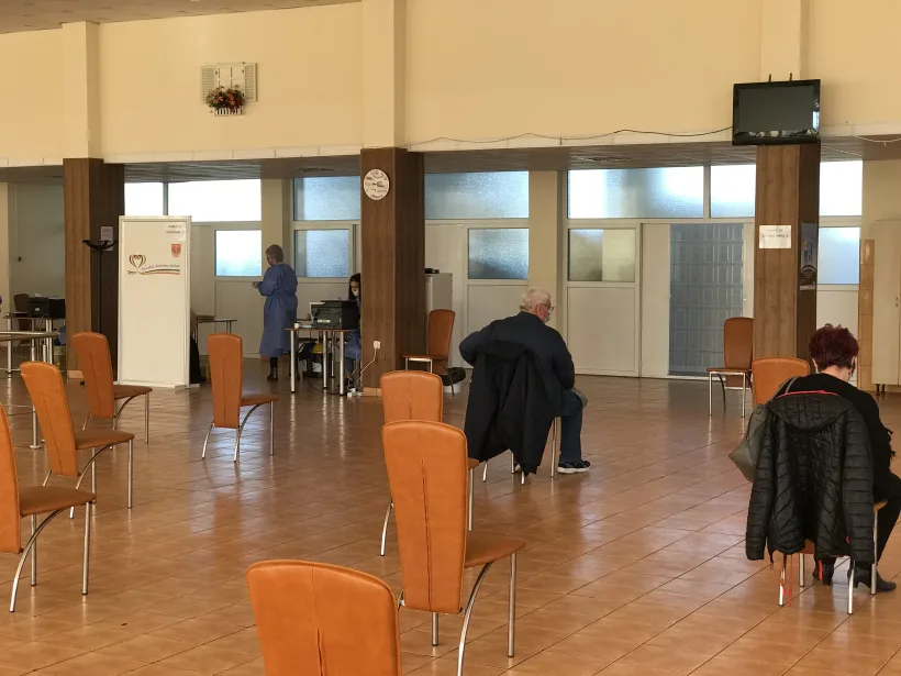 A fost deschis primul centru de vaccinare, amenajat de către Consiliul Județean Galați. Fotea:„Suntem pregătiţi să deschidem alte două noi fluxuri”