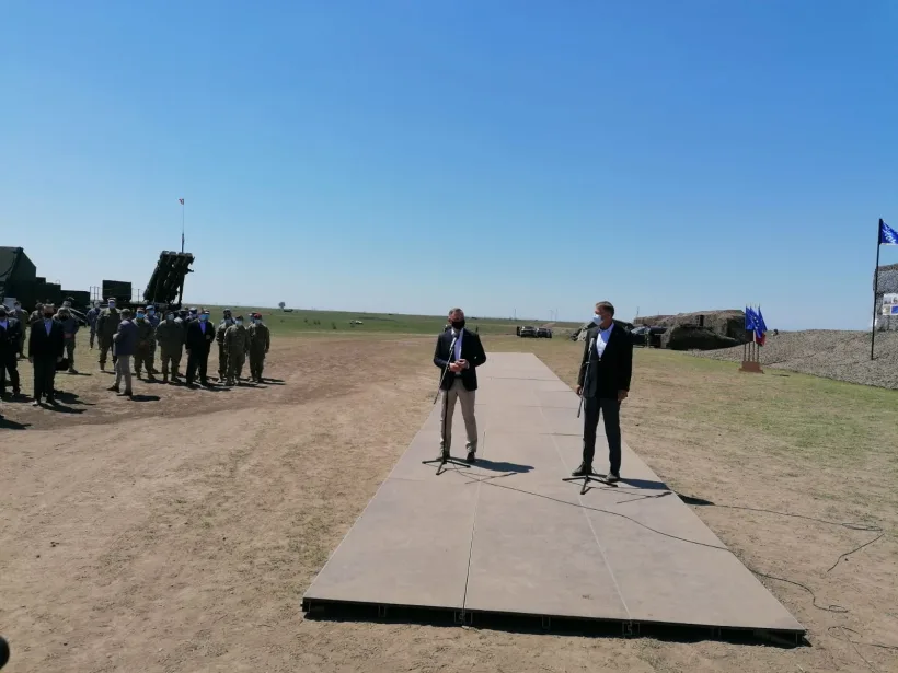 Președintele Iohannis, la Poligonul Smârdan:„Ne pregătim pentru apărare pe flancul estic al NATO”