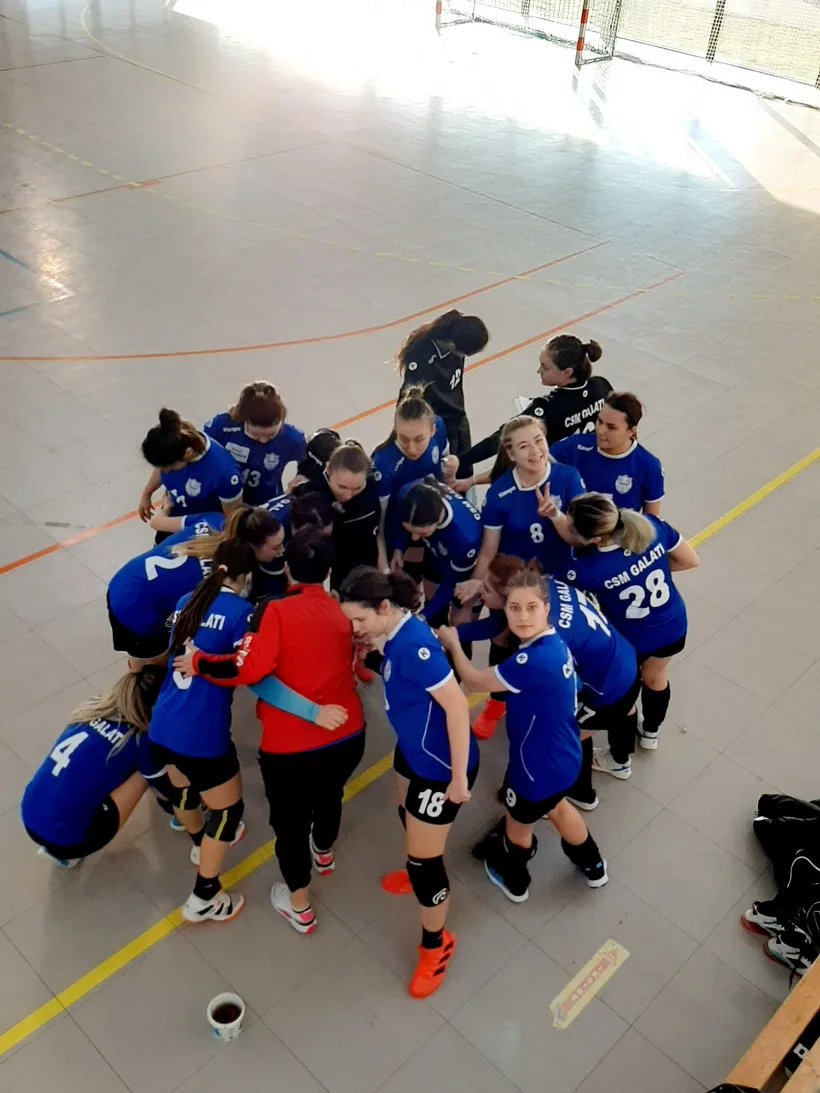 Junioarele mari de la CSM Galaţi au examenele finale