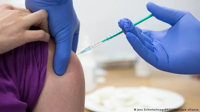 „Orașul vaccinează satul”, în șapte comune gălățene