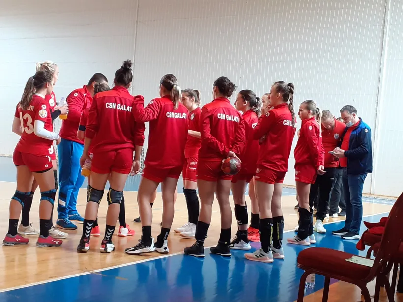 Handbalistele de la CSM Galaţi, victorie lejeră la Piatra Neamţ