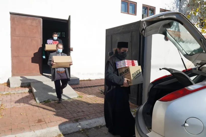 Arhiepiscopia Dunării de Jos sprijină în continuare spitalele şi centrele sociale