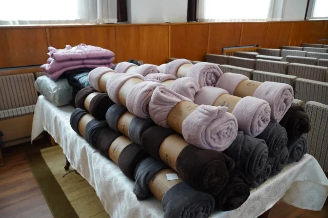 Arhiepiscopia Dunării de Jos Galaţi, în ajutorul refugiaţilor ucraineni: mese calde, produse de igienă, îmbrăcăminte și pături