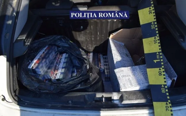 Transport ilegal de țigări, depistat după o urmărire în trafic