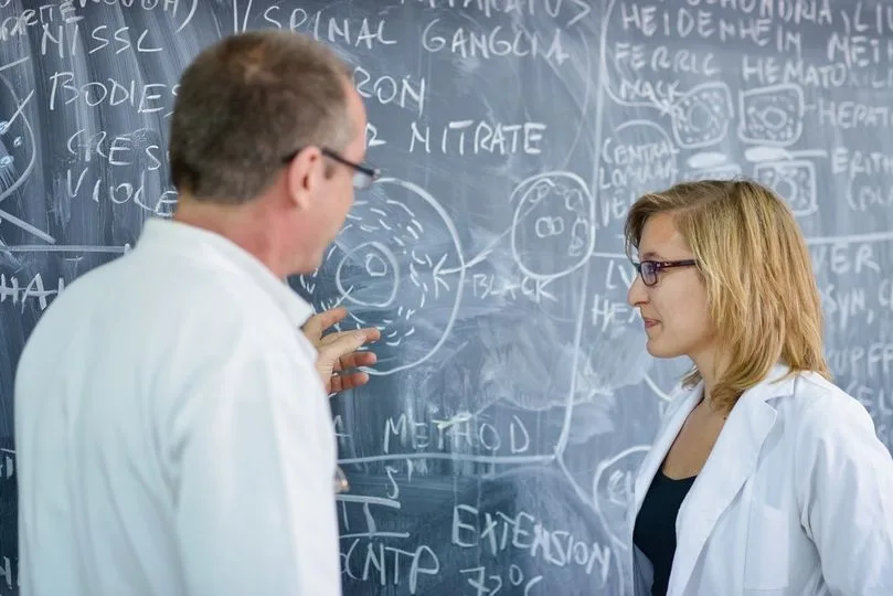 Indemnizație pentru cadrele didactice care sunt și personal medico-farmaceutic
